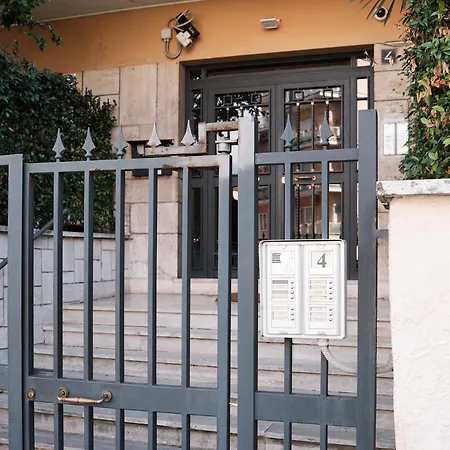 Peace Escape Monteverde * Rome